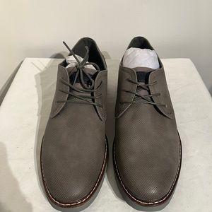 COPY - Steve Madden, Gray Vegan leather textured lace up, 10